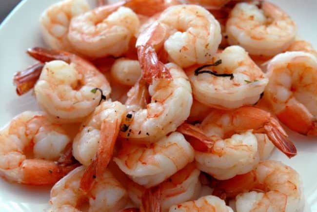 http://www.comment-economiser.fr/light-pas-cher-salade-crevettes-pamplemousse.html