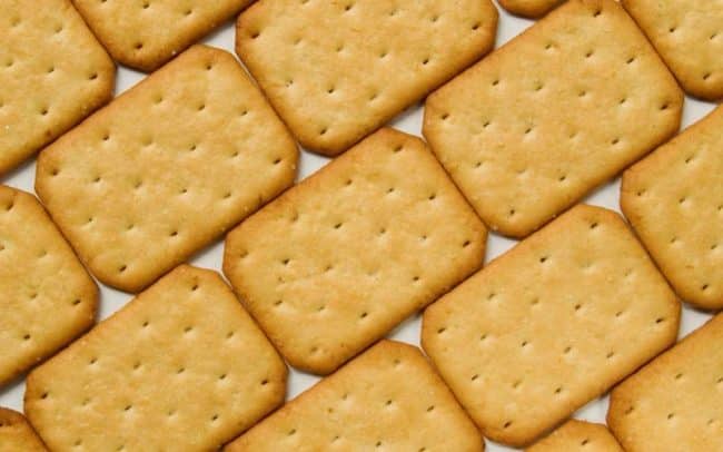 http://www.image-fond-ecran.fr/image/456-fond-ecran-cuisine-biscuits-sales-disposes-en-damier-minimalisme-tuc